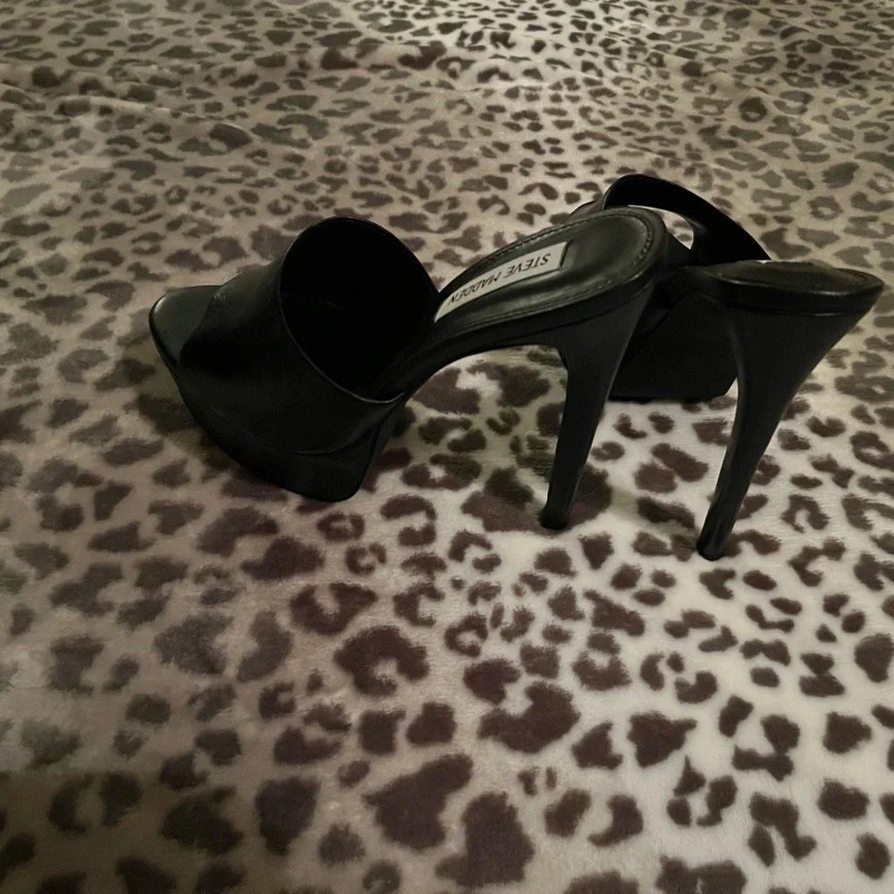 Steve Madden black high heels - Picture 4 of 8